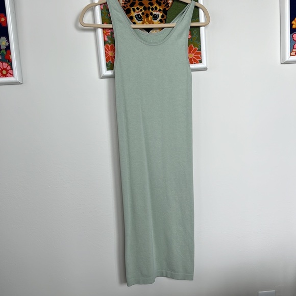 Zara Sage MIDI dress - Picture 2 of 3